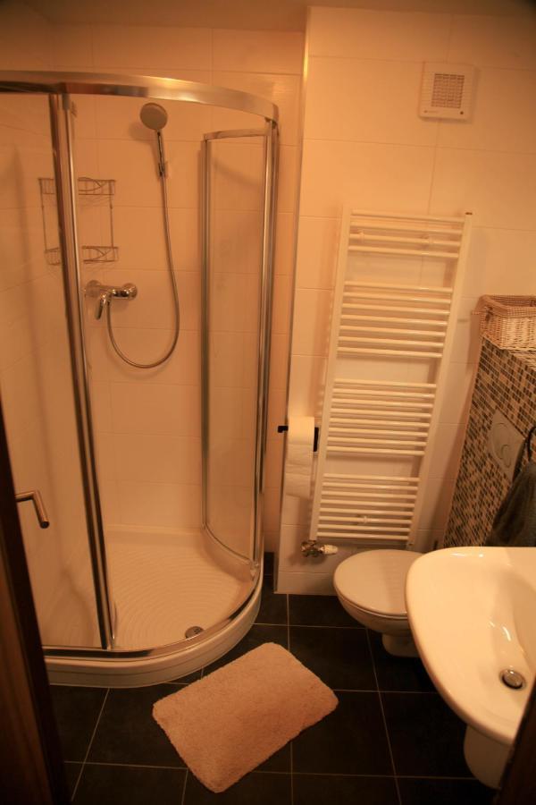 Apartment Vila Aston Vel'ka Lomnica Esterno foto