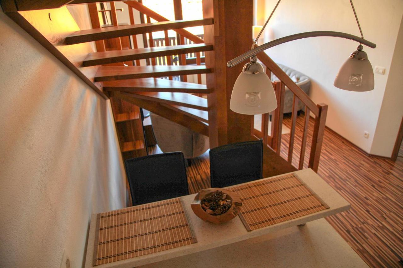 Apartment Vila Aston Vel'ka Lomnica Esterno foto